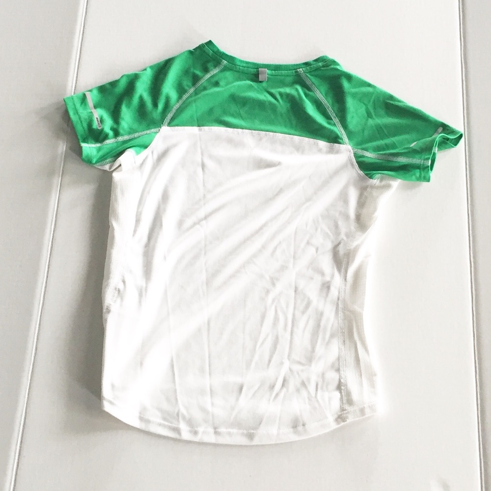 Girls Nike Dri-Fit Athletic Shirt - Size Small - Picture 2 of 3